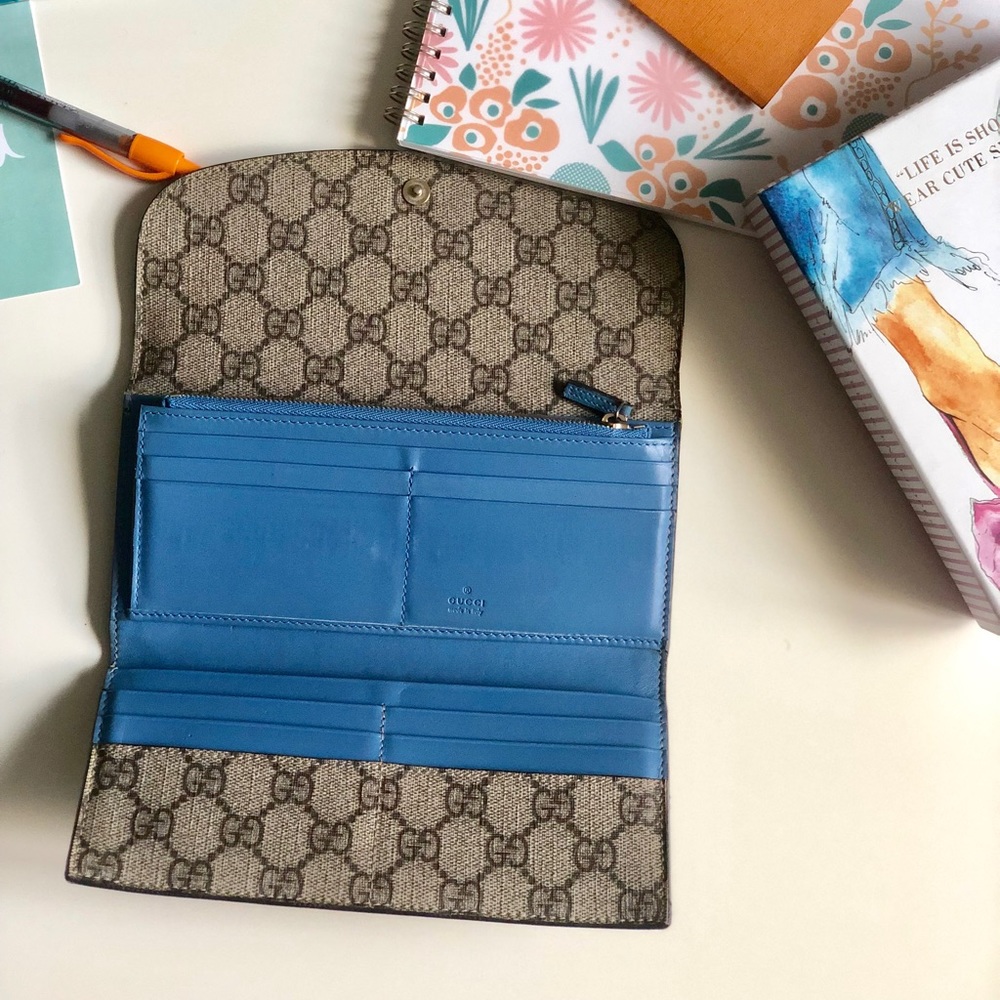 💙🧡Gucci Monogrammed TriFold Wallet 💙🧡